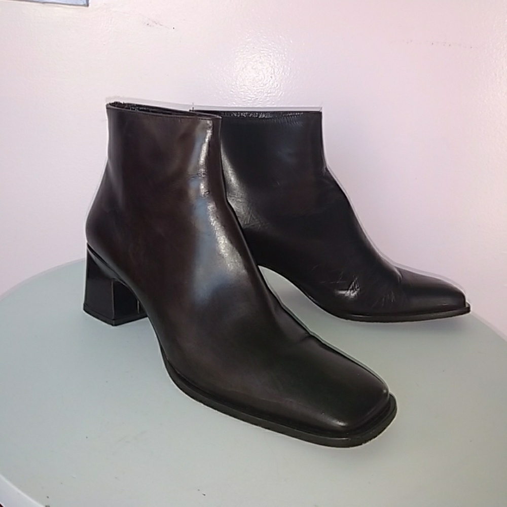 Via Spiga Leather Boots